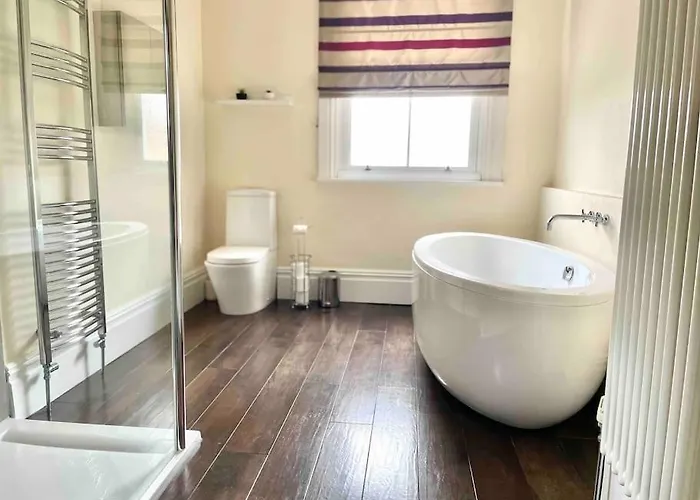 Minster House- Free Parking York