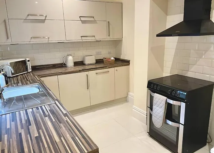 Minster House- Free Parking