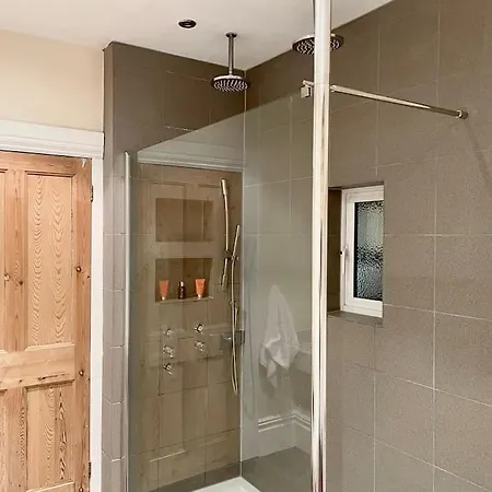 Tatil Evi Minster House- Free Parking