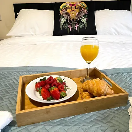 Minster House- Free Parking