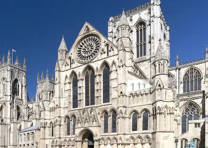 Сasa de vacaciones Minster House- Free Parking